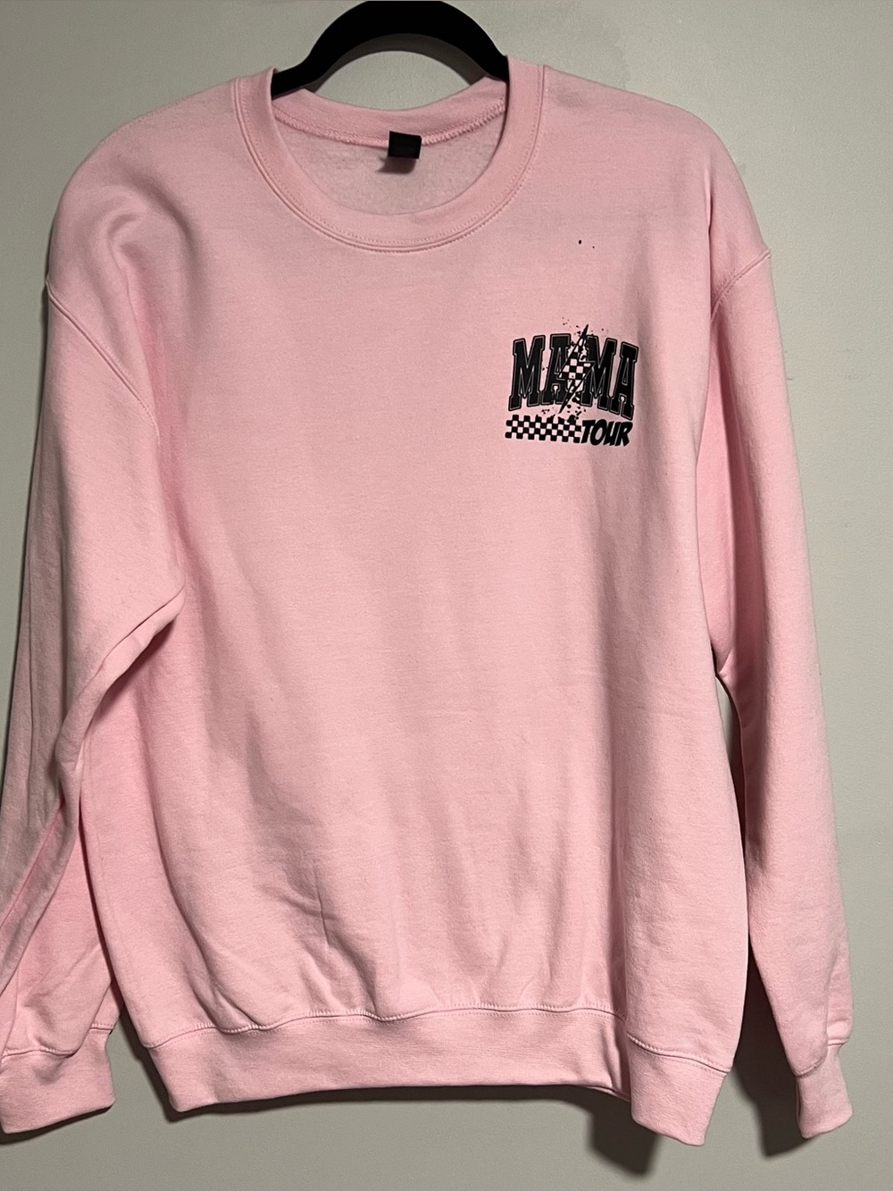 Gildan Pink Crewneck Sweatshirt with 'MAMA Tour' Chest Graphic